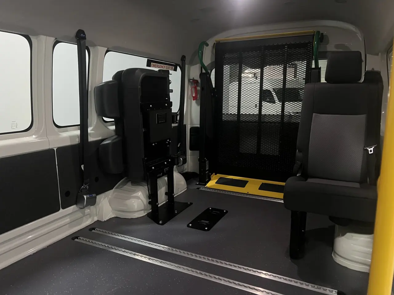 2024 TOYOTA HIACE Gallery Image 6