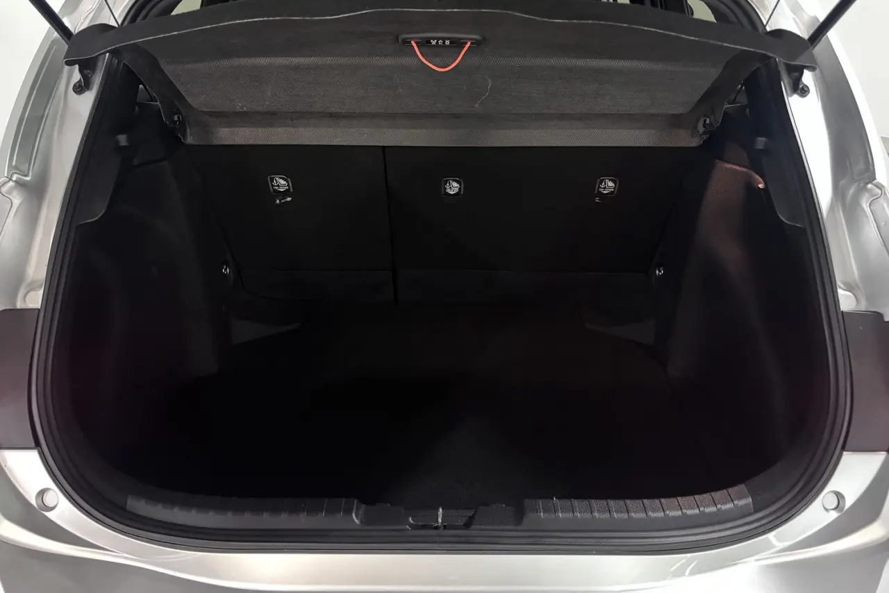 2020 Toyota Corolla Gallery Image 12