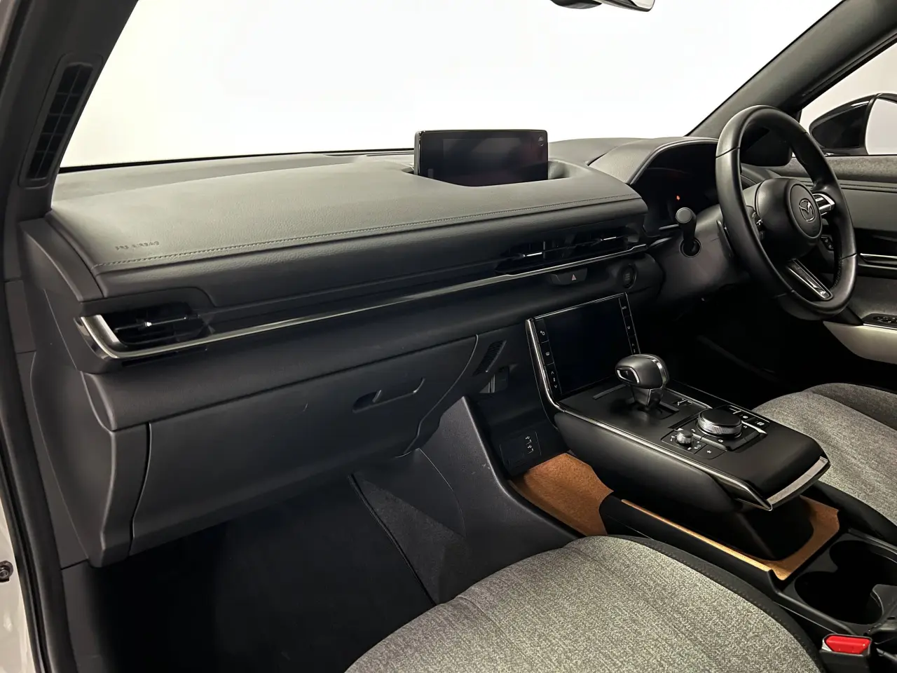 2023 MAZDA MX-30 Gallery Image 16