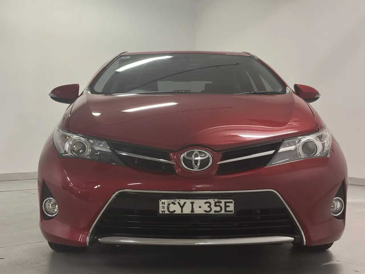 2015 TOYOTA COROLLA Gallery Image 3
