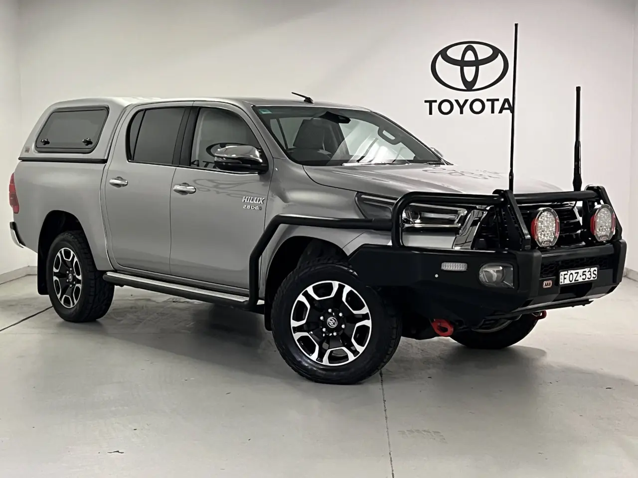 2020 TOYOTA HILUX Gallery Image 1