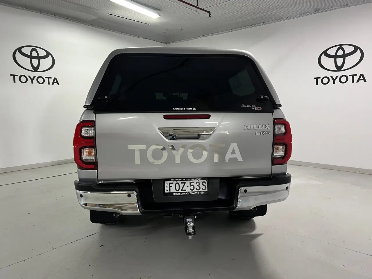 2020 TOYOTA HILUX Gallery Image 6