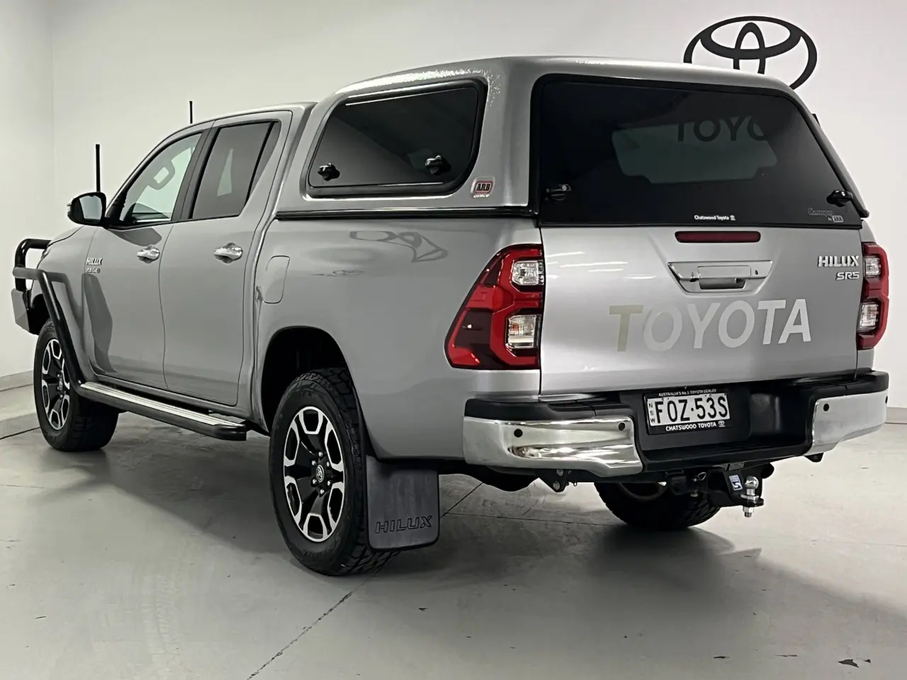 2020 TOYOTA HILUX Gallery Image 8