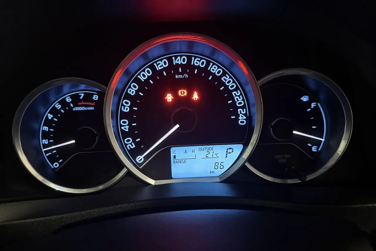 2016 Toyota Corolla Gallery Image 15