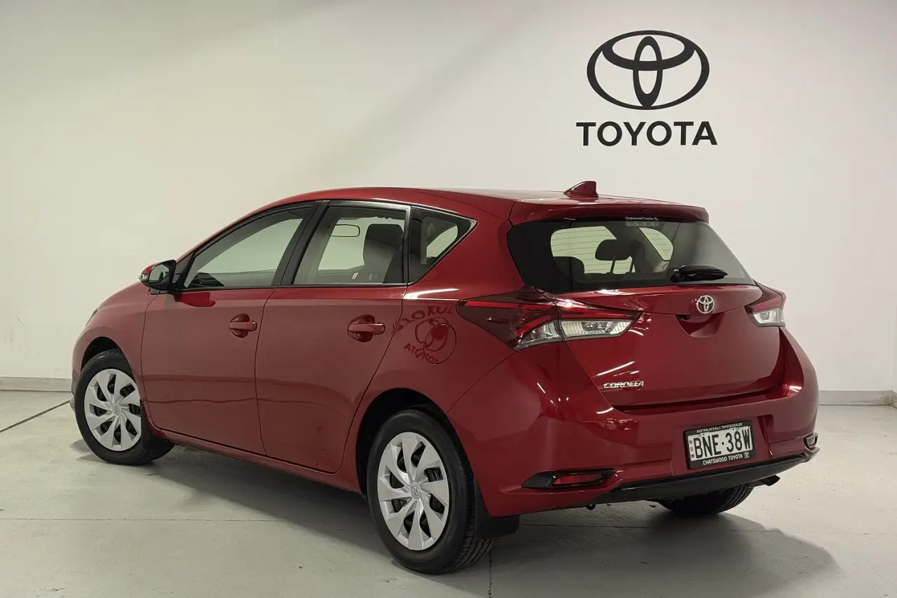 2016 Toyota Corolla Gallery Image 4
