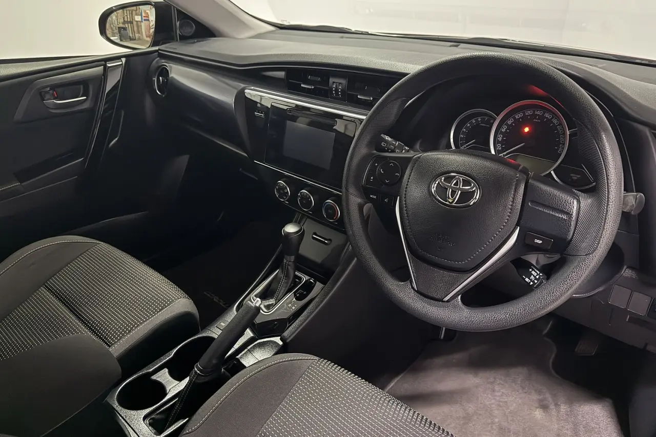 2016 Toyota Corolla Gallery Image 7