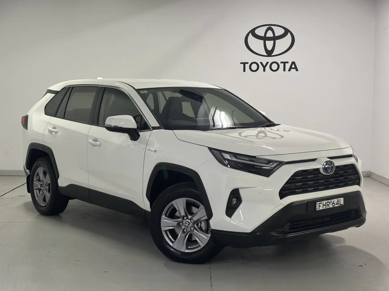2024 TOYOTA RAV4 HYBRID Gallery Image 1