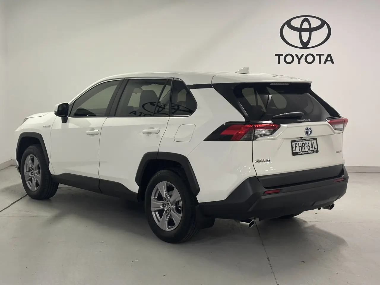 2024 TOYOTA RAV4 HYBRID Gallery Image 8