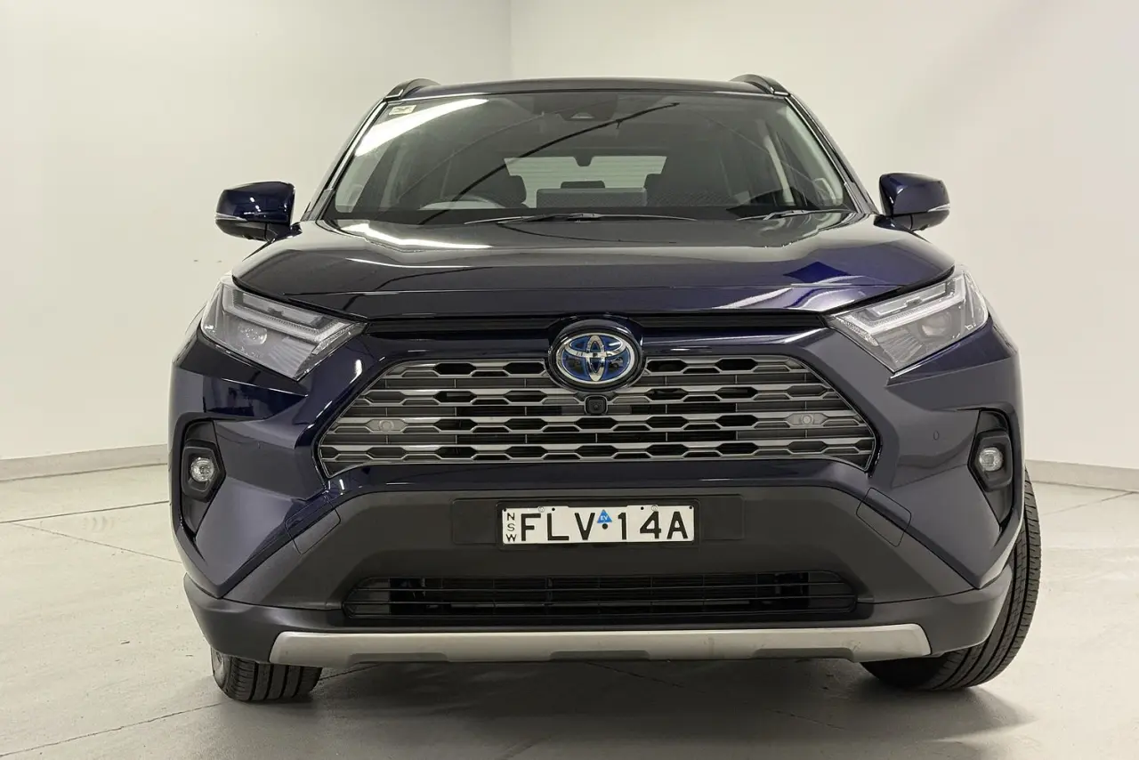 2024 Toyota RAV4 Gallery Image 2