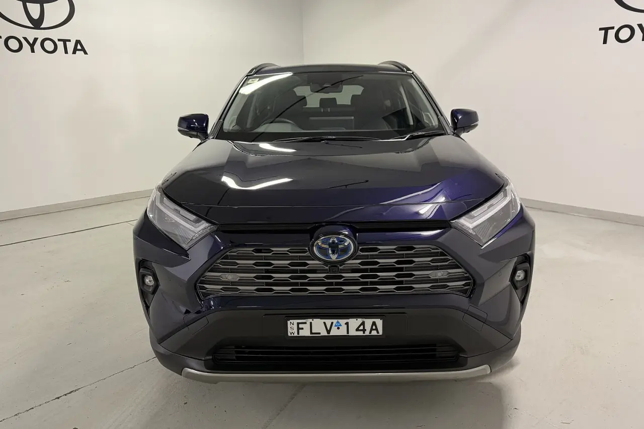 2024 Toyota RAV4 Gallery Image 3