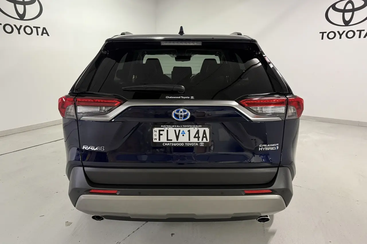 2024 Toyota RAV4 Gallery Image 6