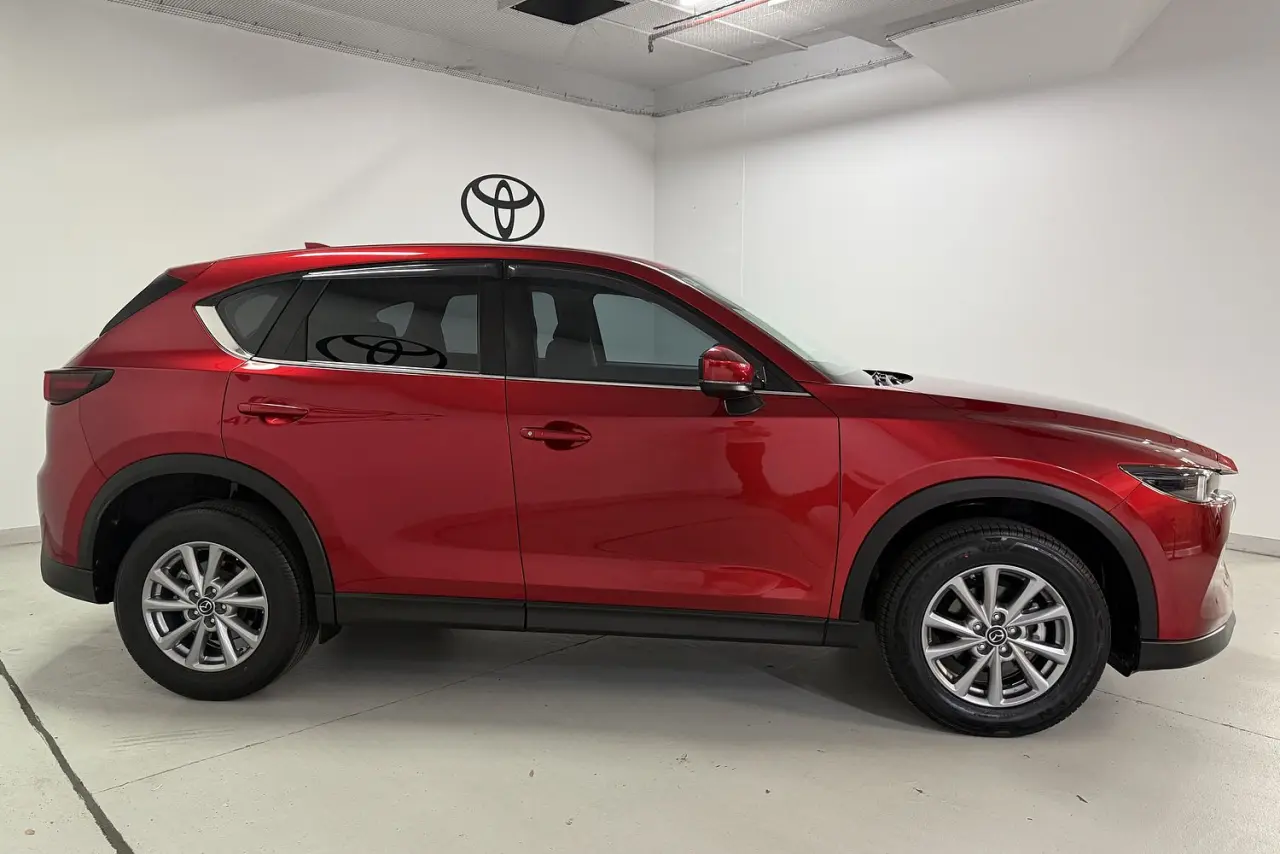 2022 Mazda CX-5 Gallery Image 3