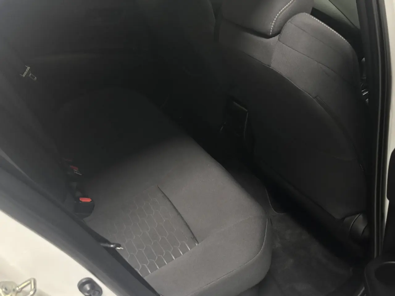 2022 TOYOTA COROLLA Gallery Image 11