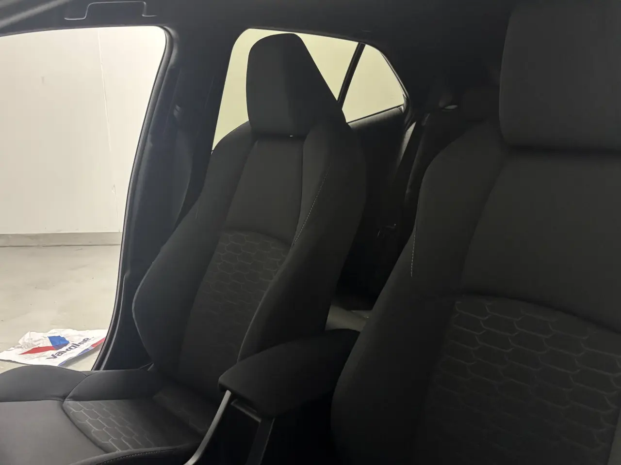 2022 TOYOTA COROLLA Gallery Image 15