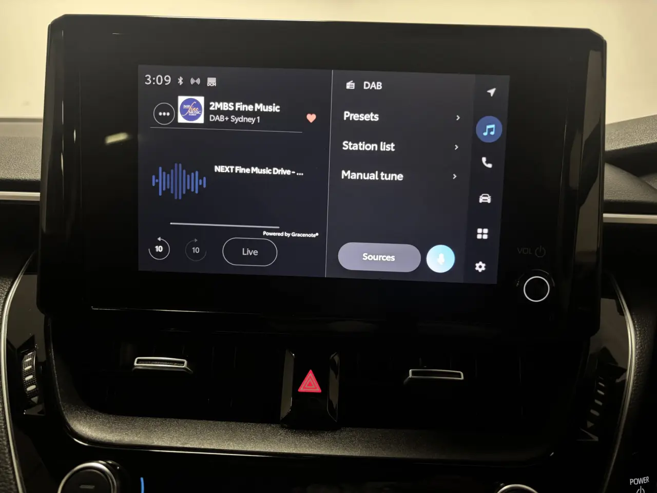 2022 TOYOTA COROLLA Gallery Image 17