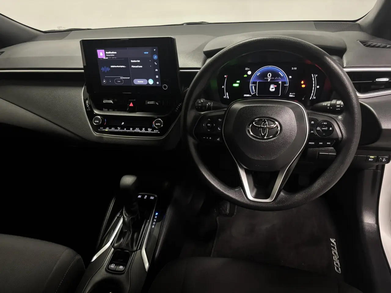 2022 TOYOTA COROLLA Gallery Image 19