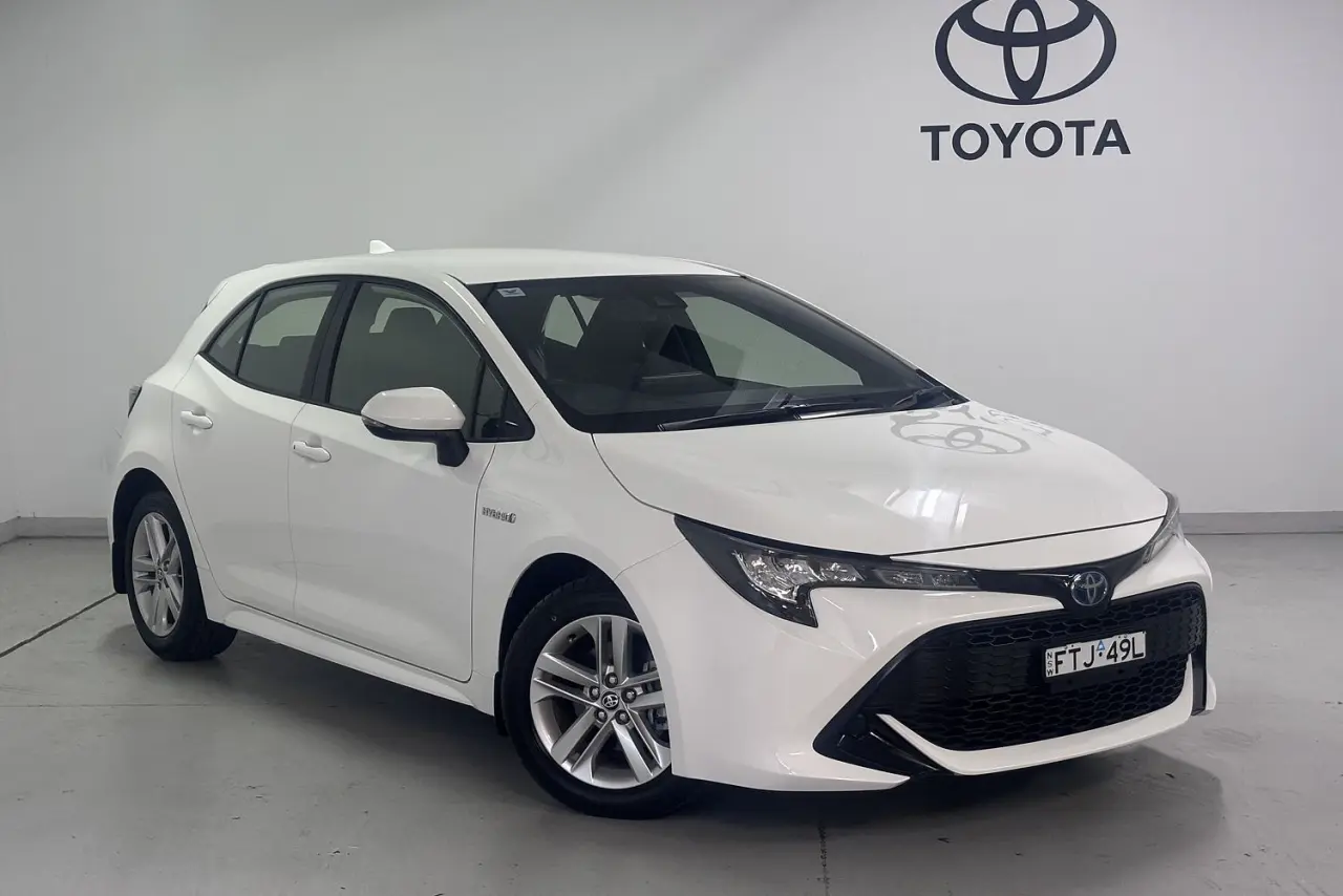 2020 Toyota Corolla Gallery Image 1