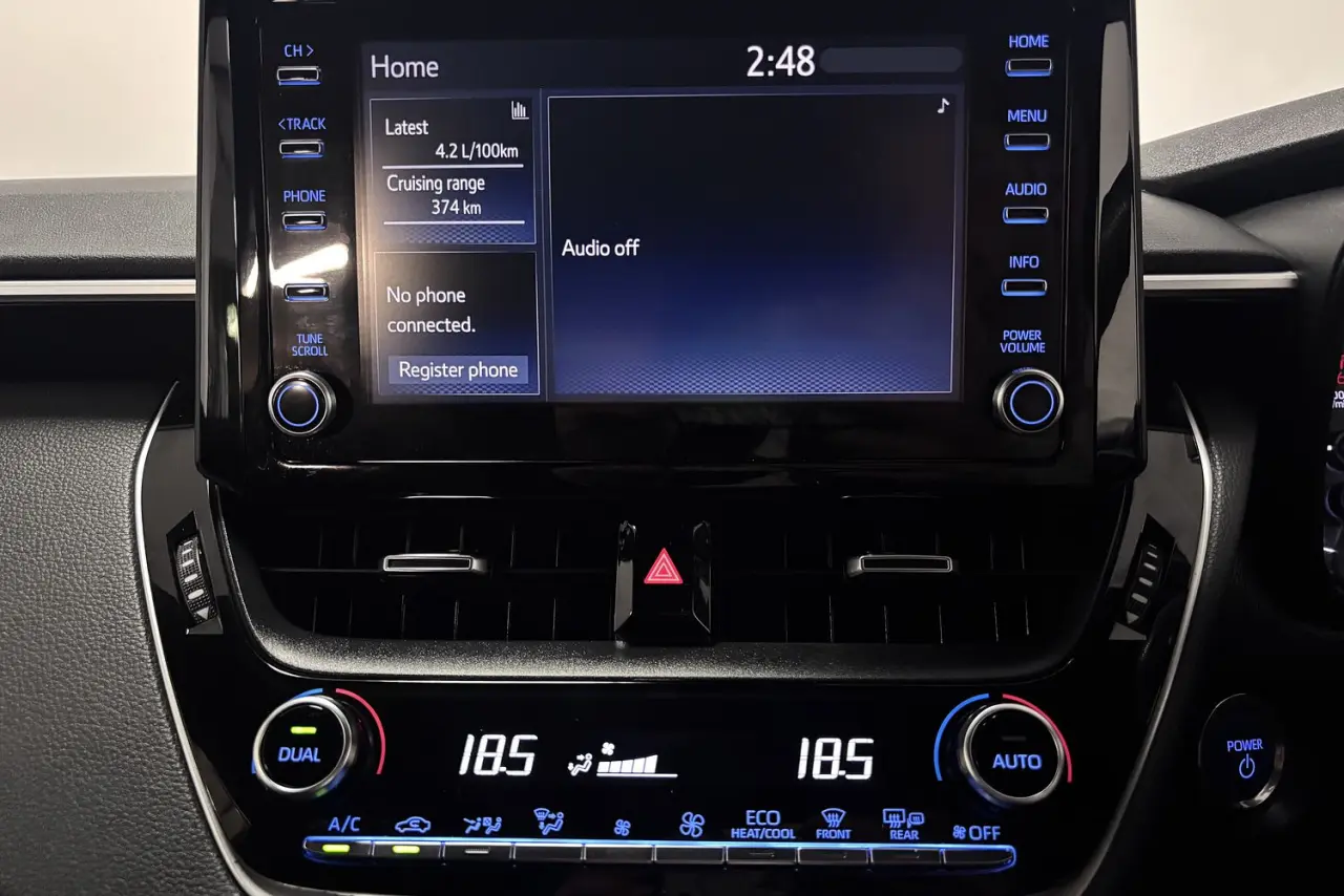 2020 Toyota Corolla Gallery Image 18