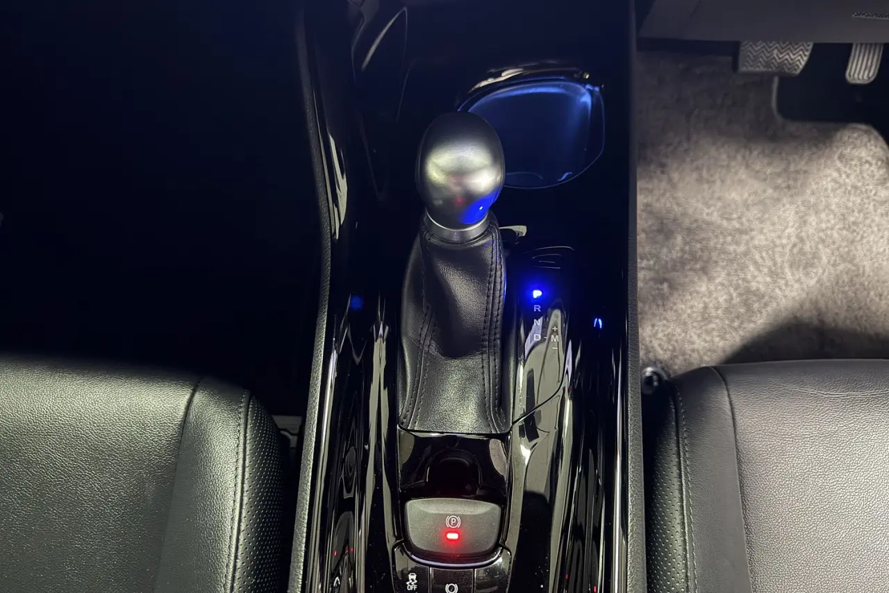 2022 Toyota C-HR Gallery Image 18