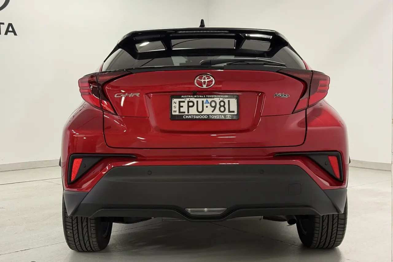 2022 Toyota C-HR Gallery Image 5