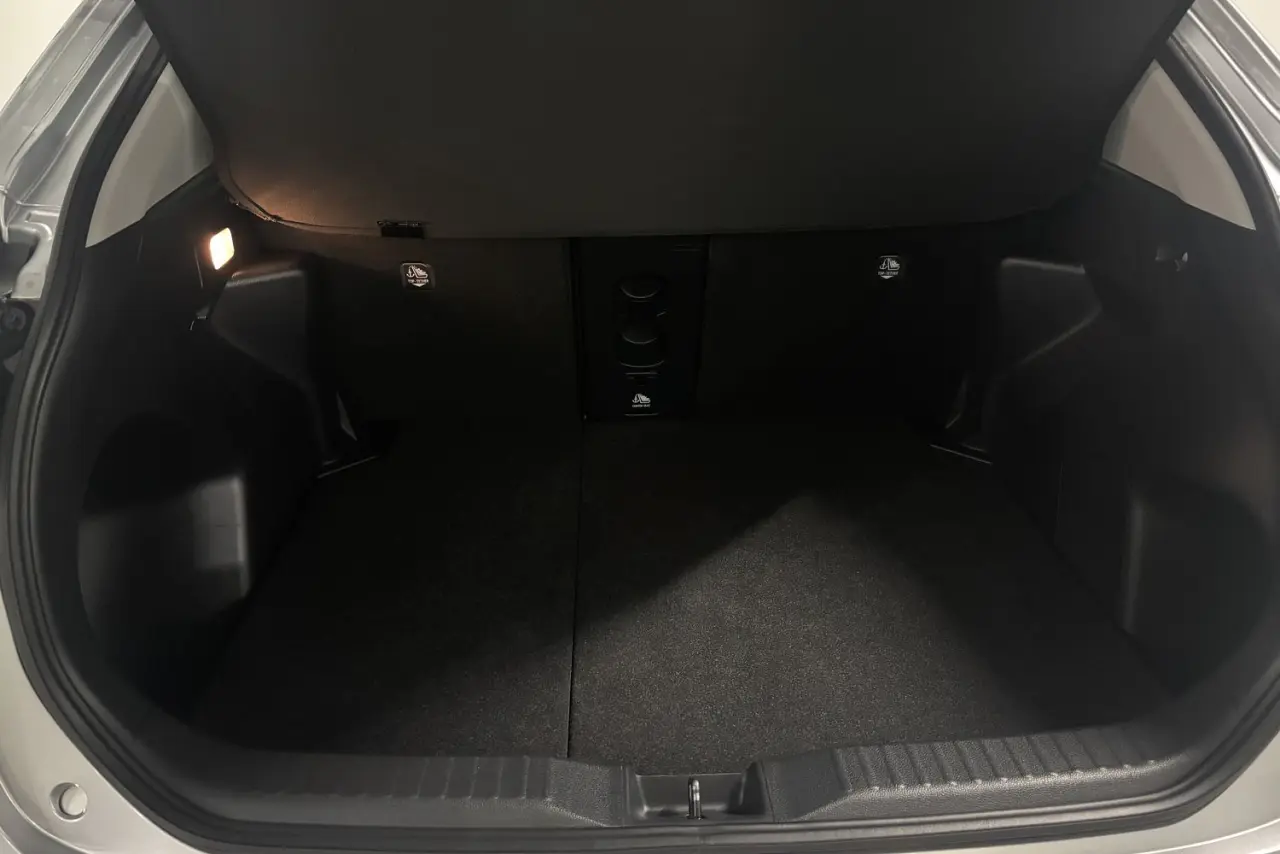2024 Toyota Yaris Cross Gallery Image 13
