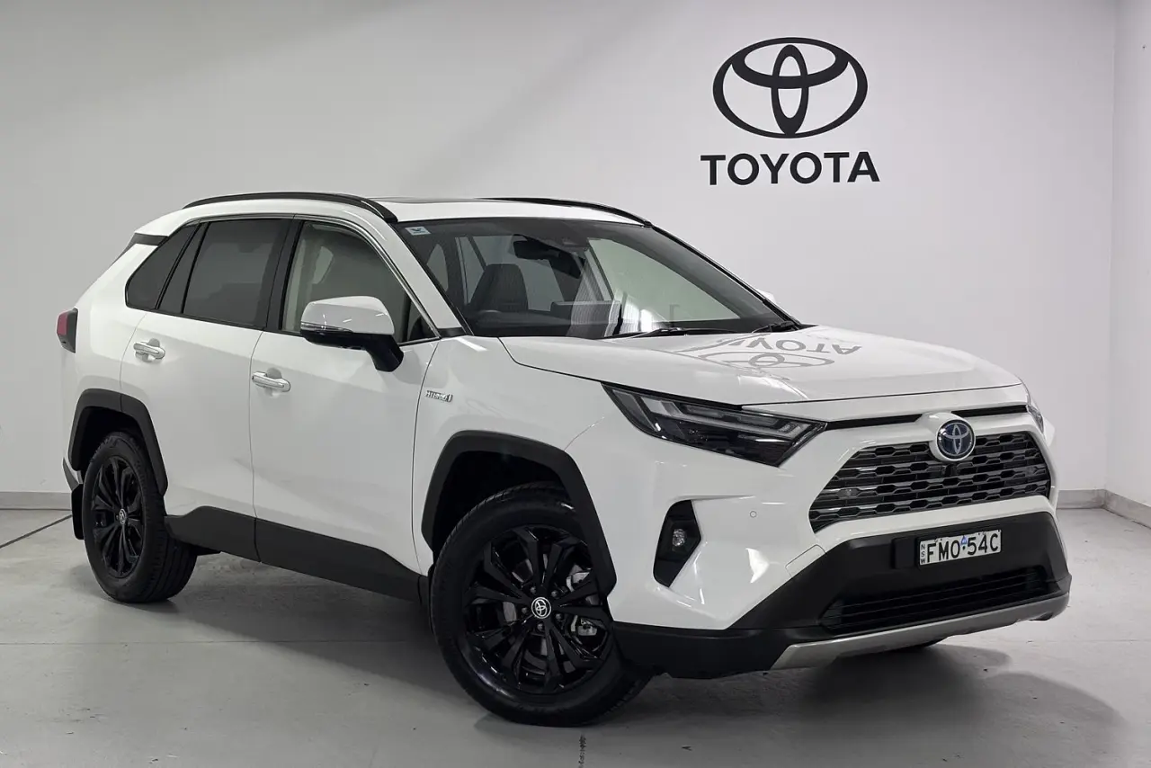 2024 Toyota RAV4 Gallery Image 1
