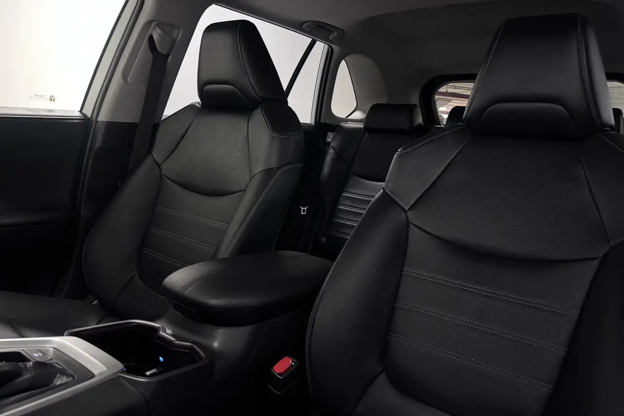 2024 Toyota RAV4 Gallery Image 15