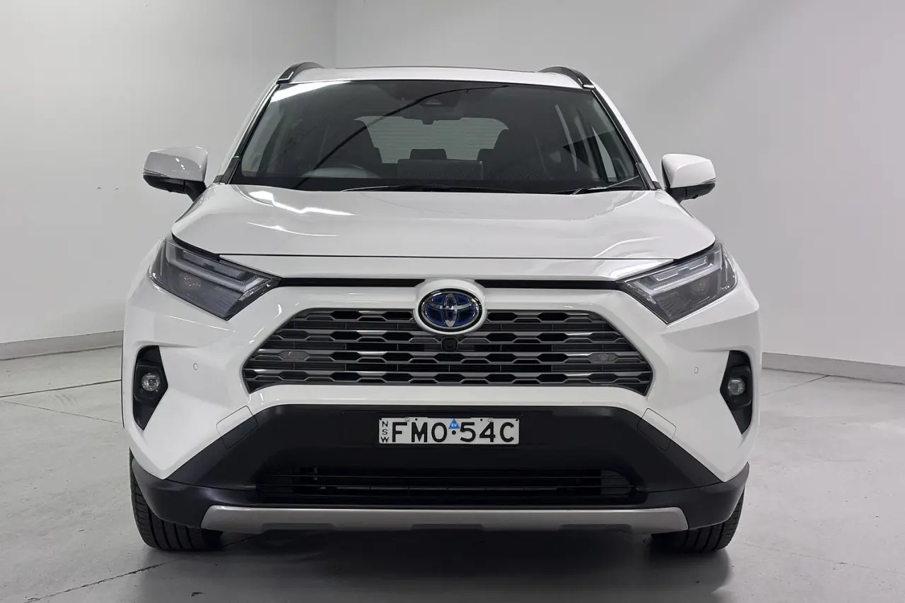 2024 Toyota RAV4 Gallery Image 3