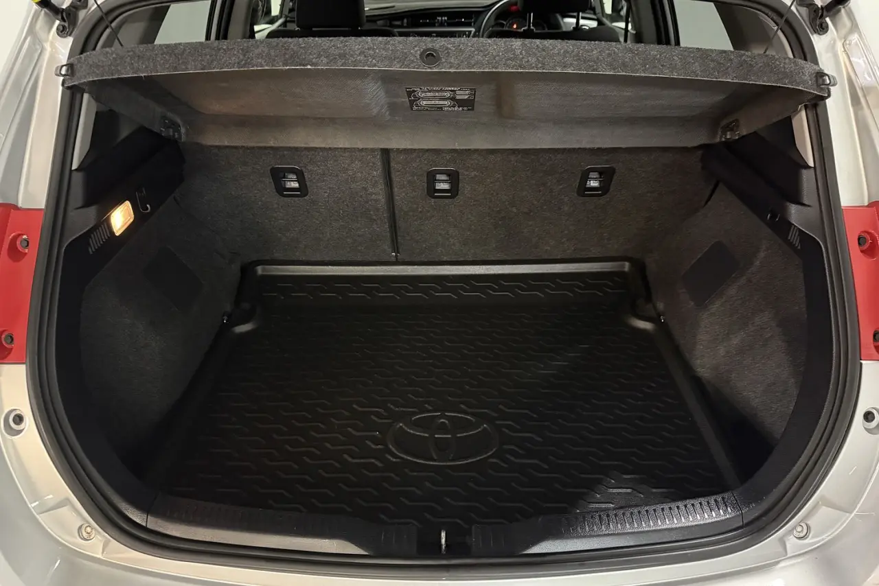 2015 Toyota Corolla Gallery Image 11