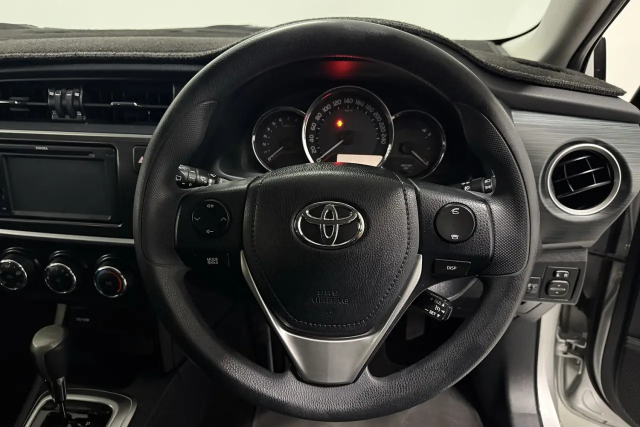 2015 Toyota Corolla Gallery Image 15