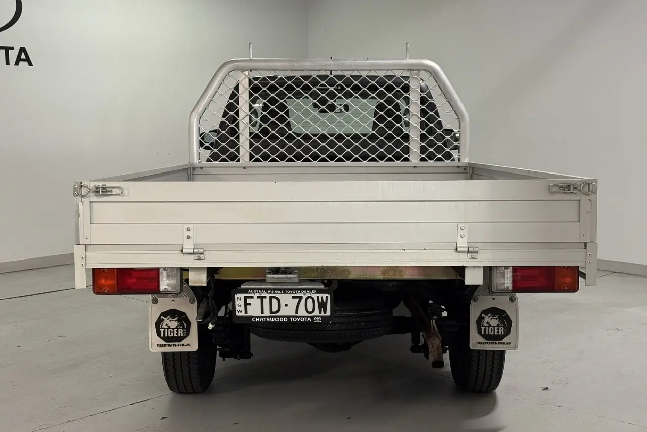 2020 Toyota Hilux Gallery Image 5