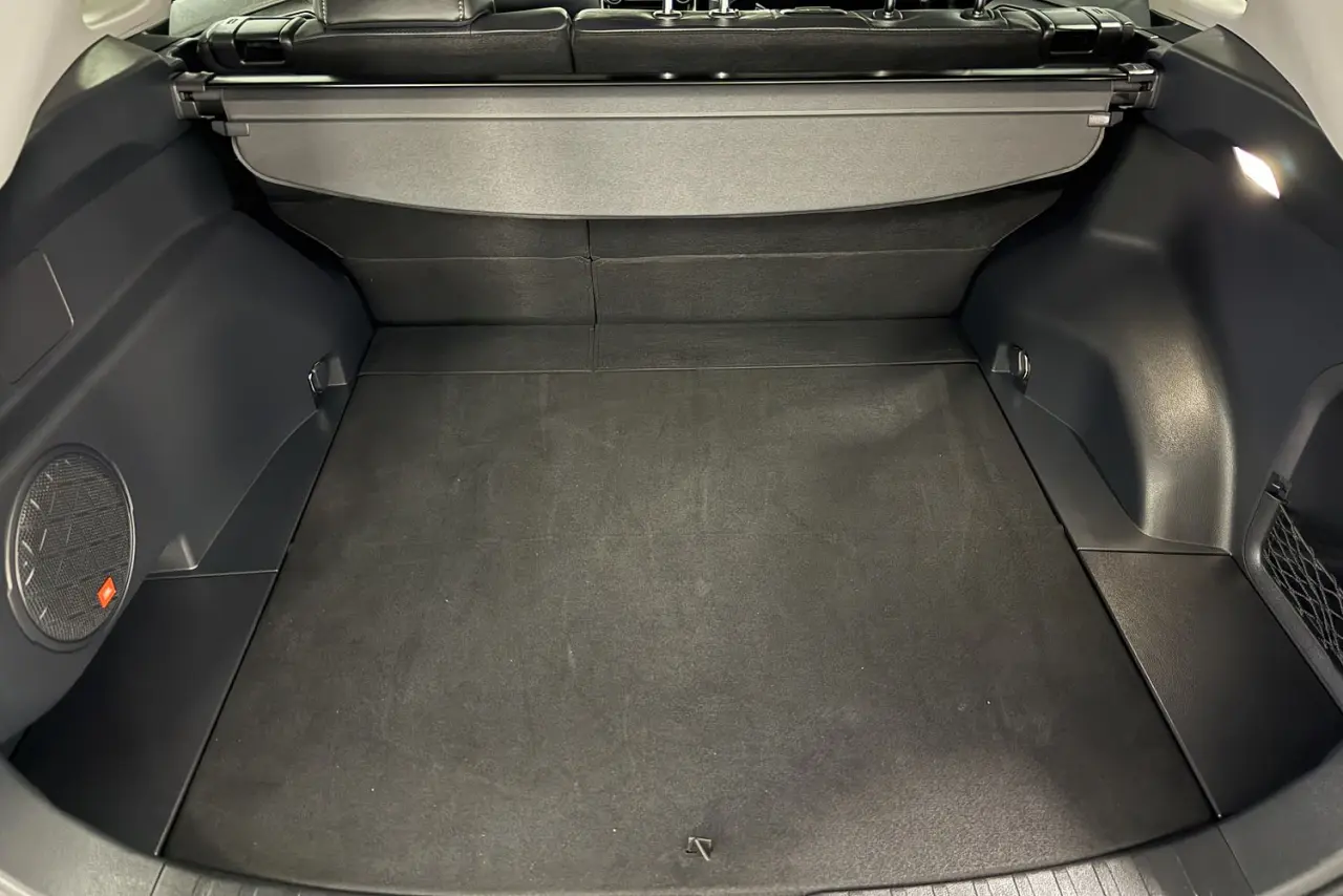 2024 Toyota RAV4 Gallery Image 12