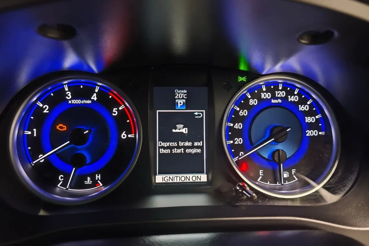 2017 Toyota Hilux Gallery Image 17