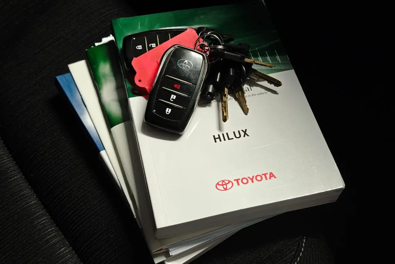 2017 Toyota Hilux Gallery Image 22