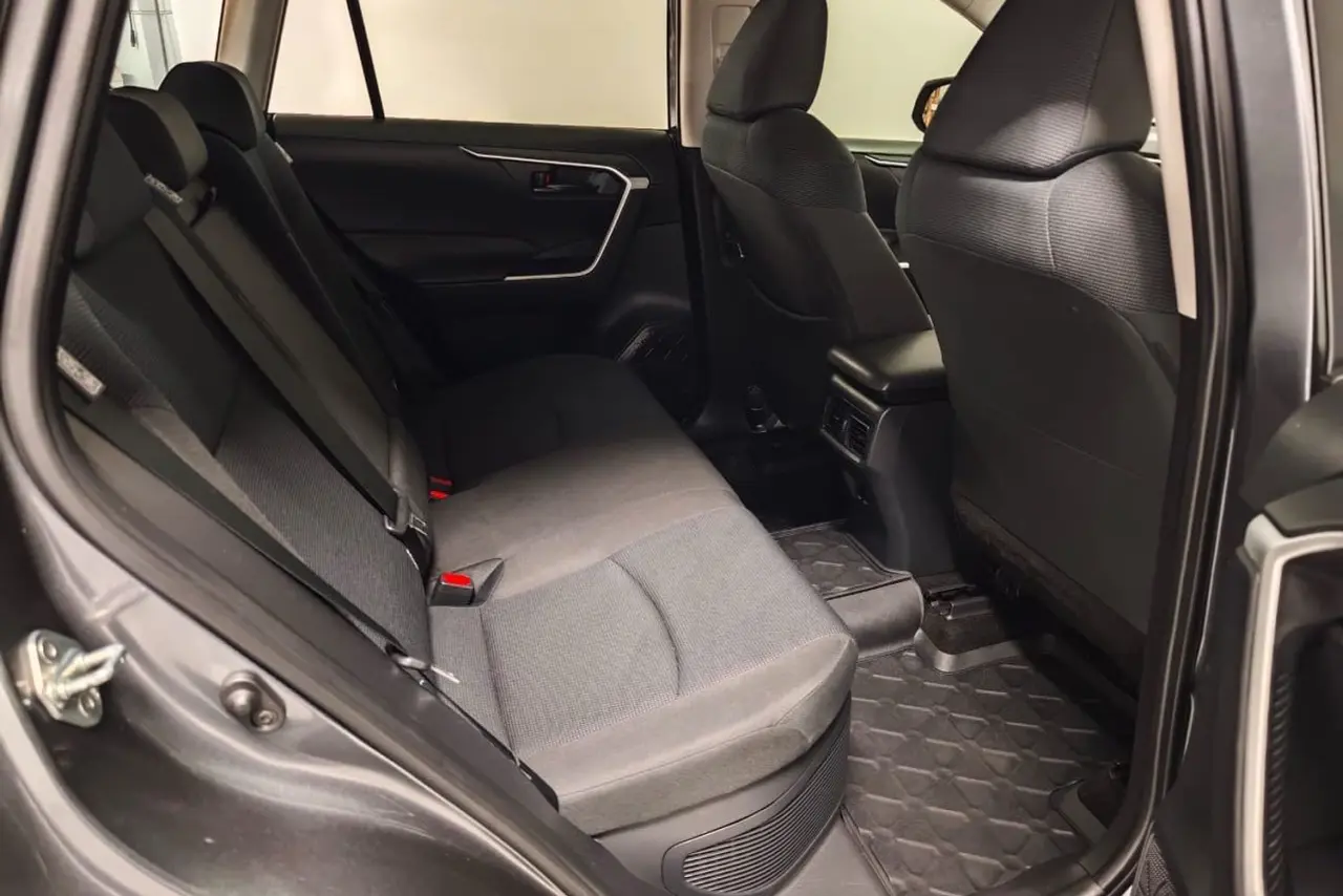 2023 Toyota RAV4 Gallery Image 12