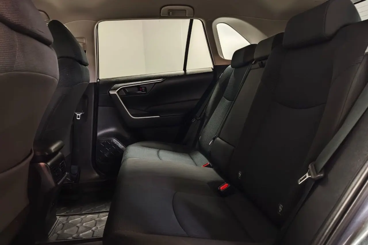 2023 Toyota RAV4 Gallery Image 14