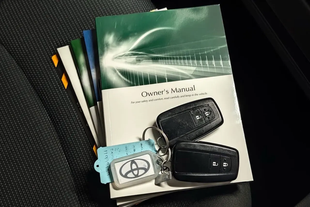 2023 Toyota RAV4 Gallery Image 21