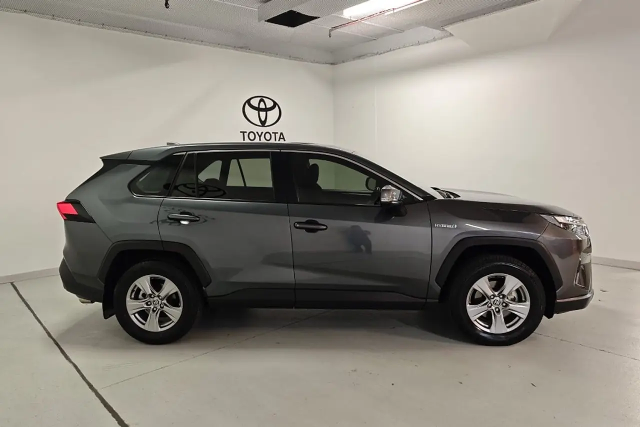 2023 Toyota RAV4 Gallery Image 4