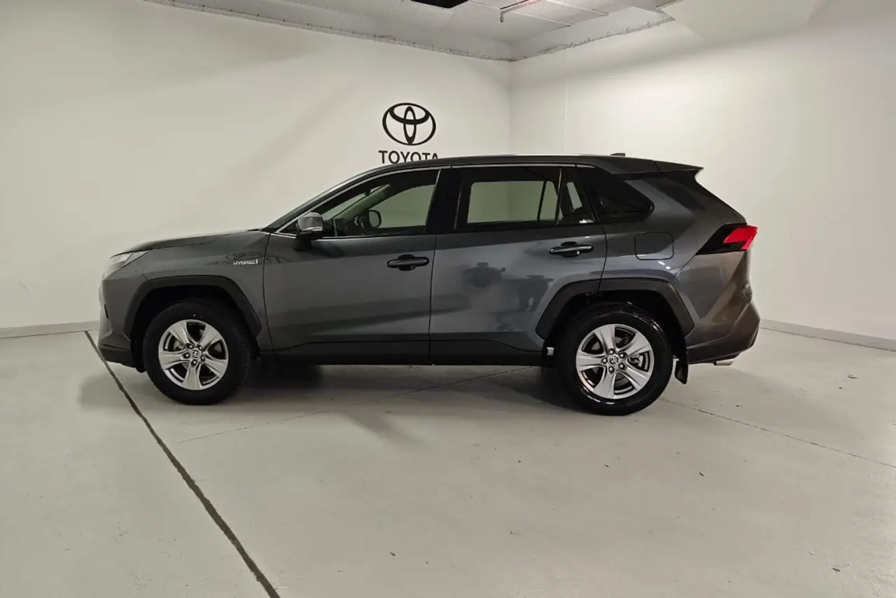 2023 Toyota RAV4 Gallery Image 8