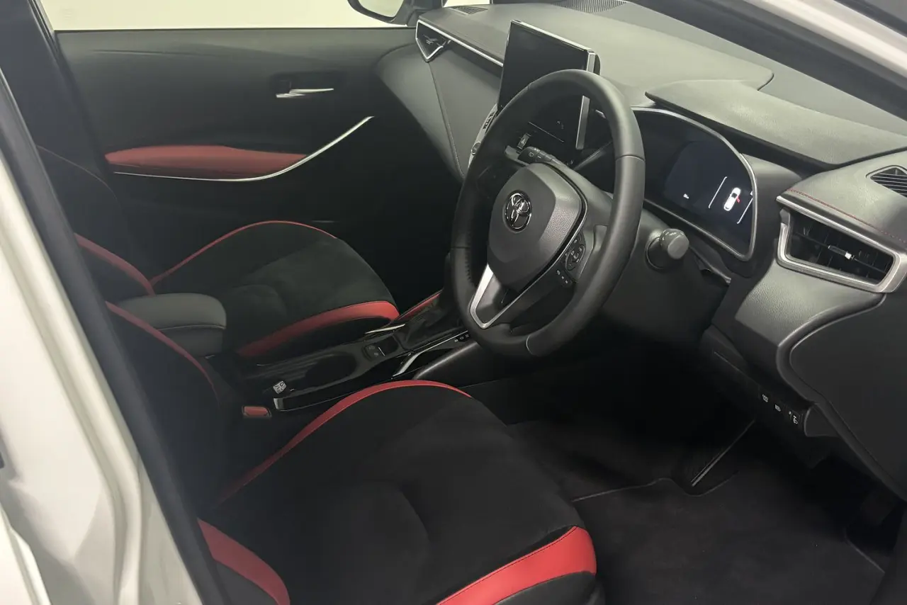 2025 Toyota Corolla Gallery Image 10
