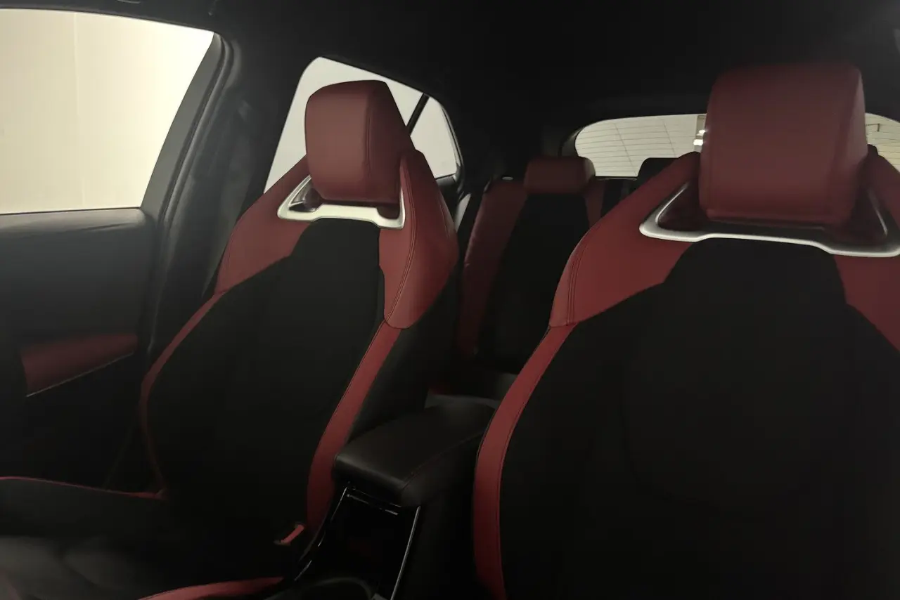 2025 Toyota Corolla Gallery Image 15