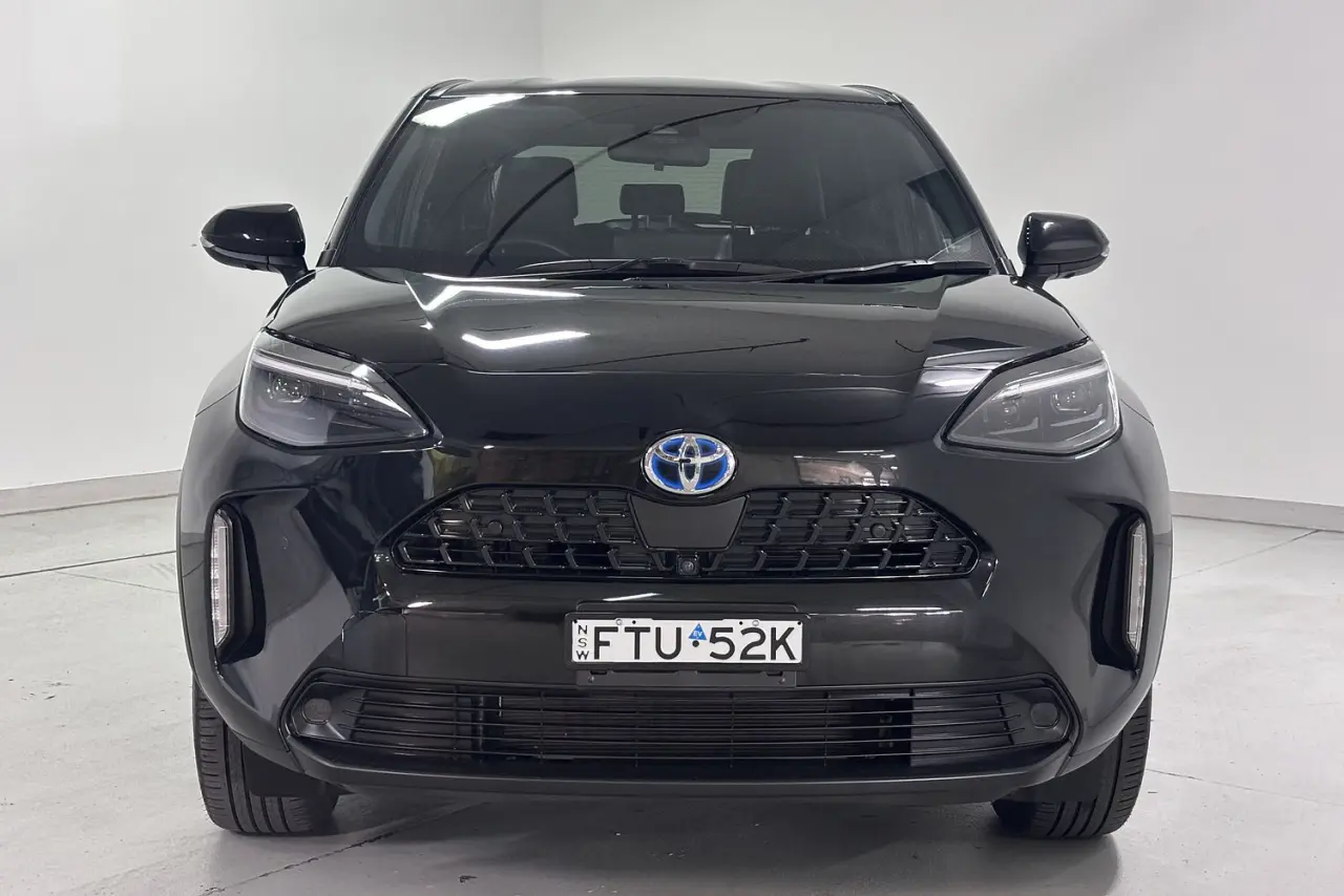 2023 Toyota Yaris Cross Gallery Image 3