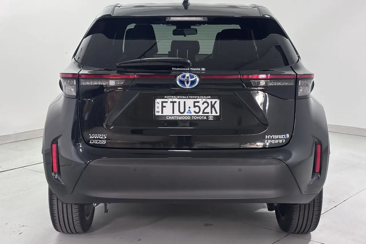 2023 Toyota Yaris Cross Gallery Image 7