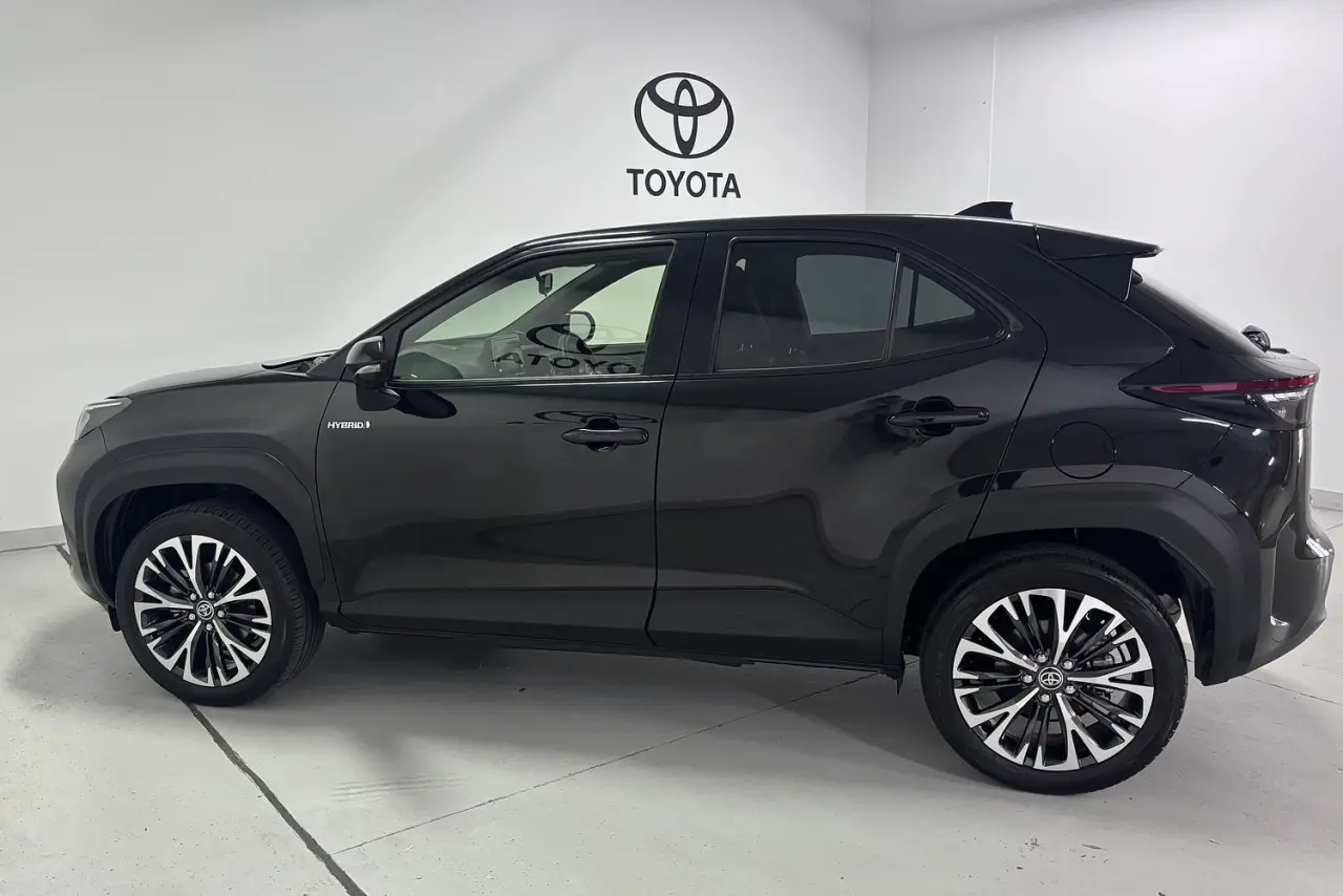 2023 Toyota Yaris Cross Gallery Image 9