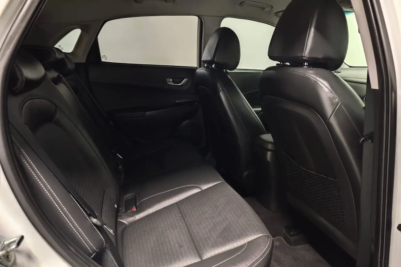 2020 Hyundai Kona Gallery Image 11