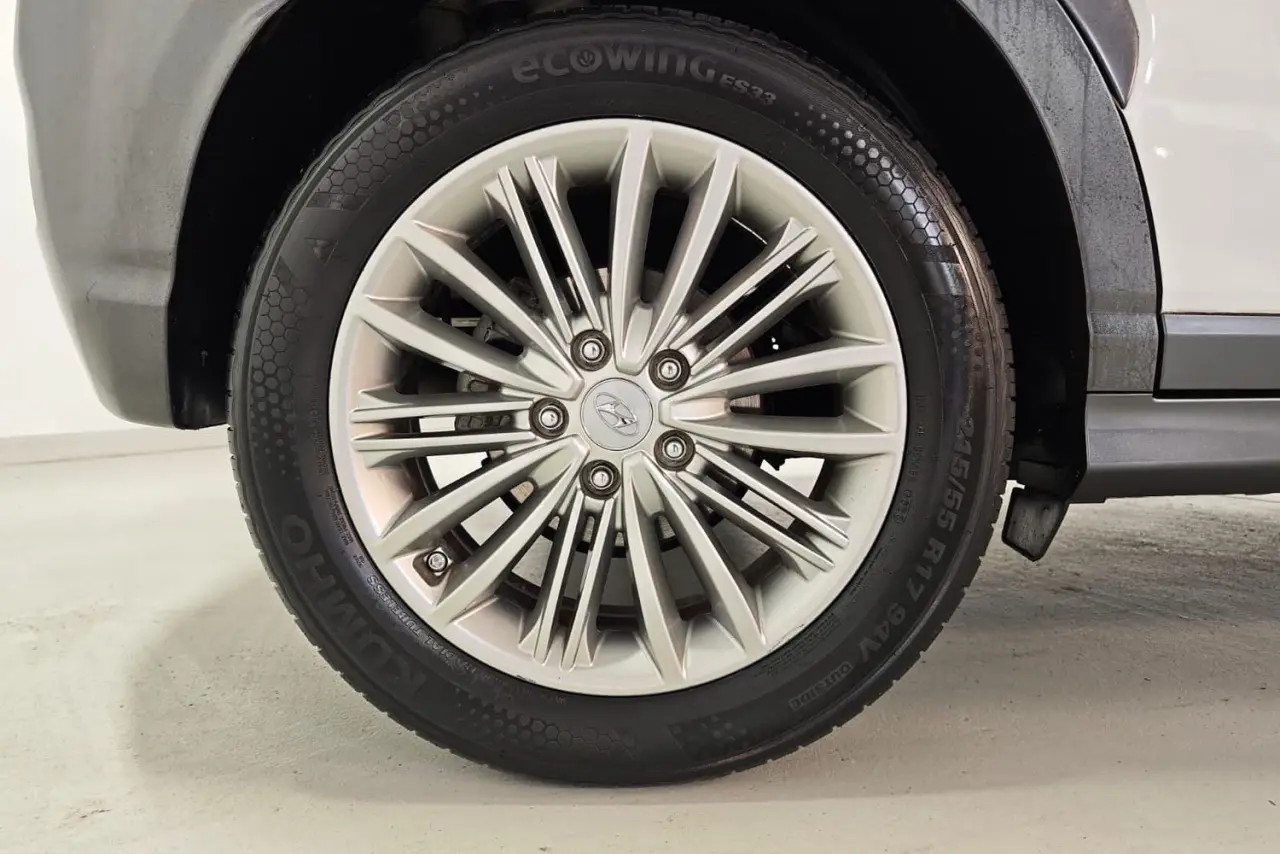 2020 Hyundai Kona Gallery Image 8