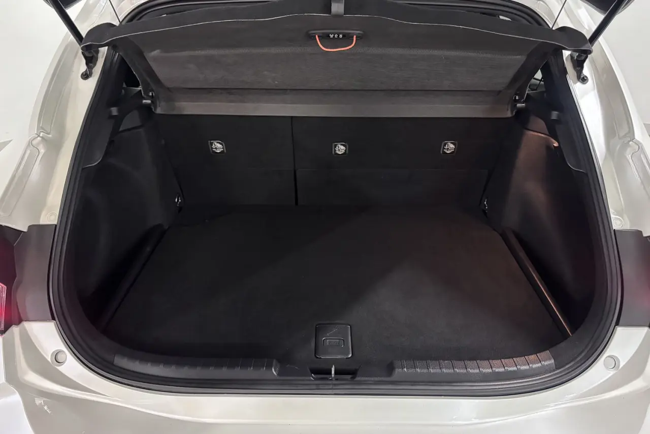 2019 Toyota Corolla Gallery Image 12