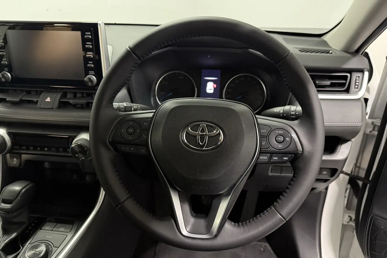 2021 Toyota RAV4 Gallery Image 15