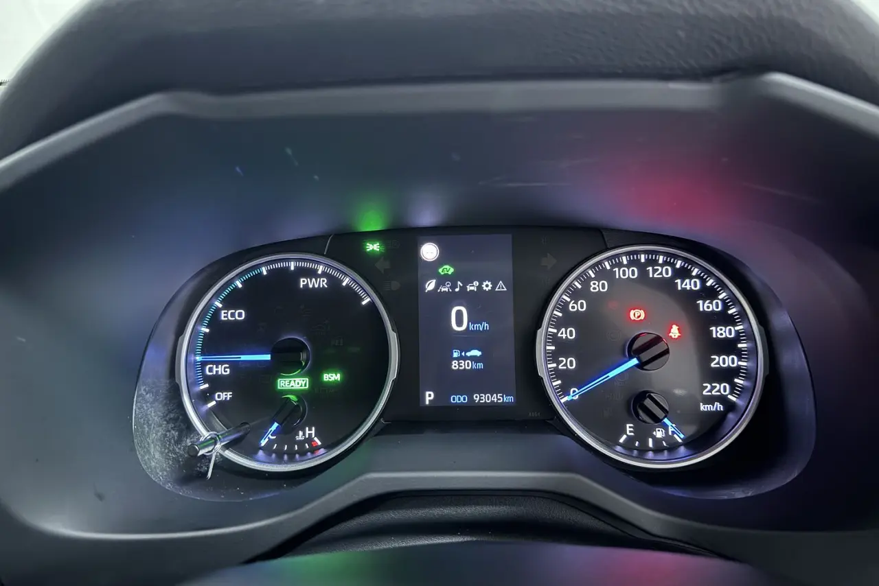 2021 Toyota RAV4 Gallery Image 16