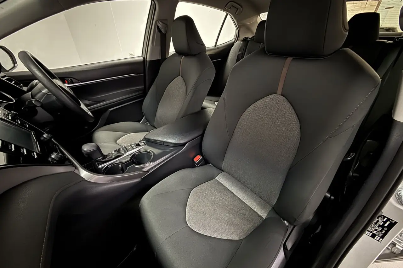 2020 Toyota Camry Gallery Image 15